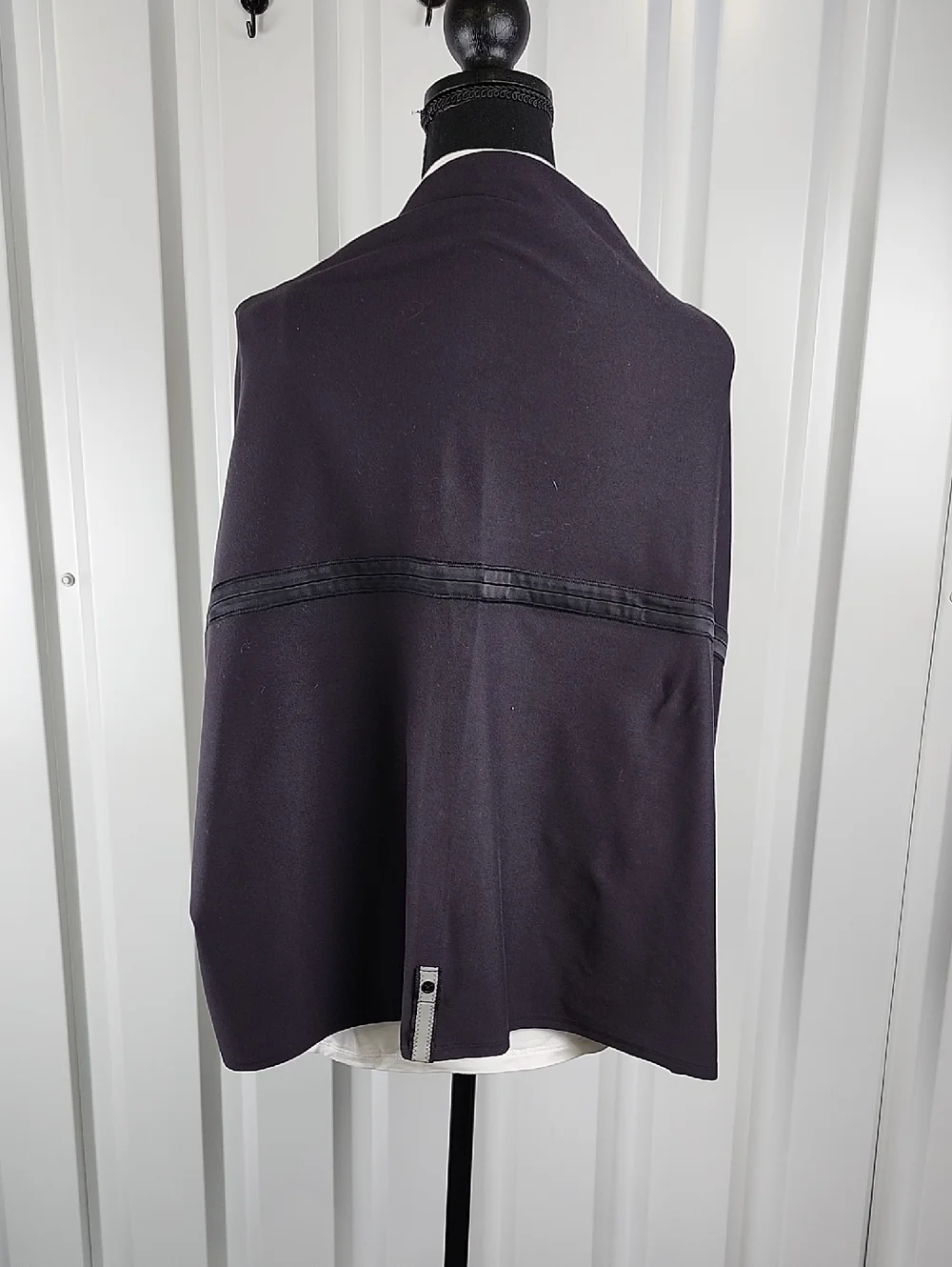 lululemon athletica Vinyasa Wrap Scarf Black Rulu Size 56x28 NWT Adjustable Soft